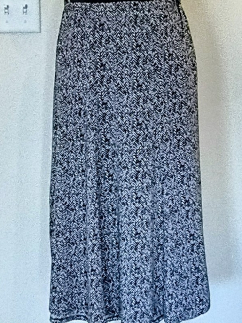 Christopher & Banks Black and White Chevron Midi Skirt Size XL